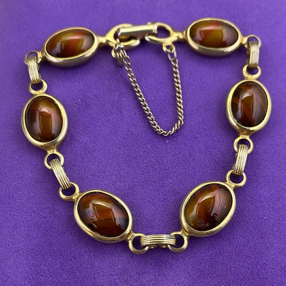 💛 Vintage Gold Plated Sarah Coventry Brown Wood Nymph Women's Bracelet - Picture 1 of 3